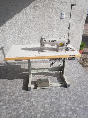 Maquina de coser industrial recta