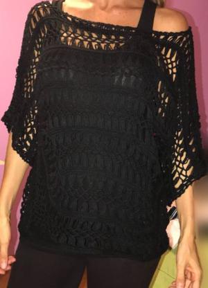 Remera mujer tejida crochet negra. Usada