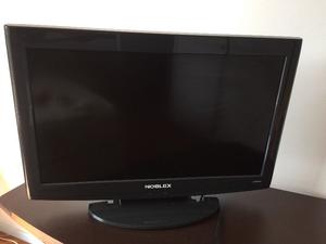 Vendo mesa + tv LCD 24"