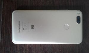 Xiaomi MI A1 con caja, excelente estado 4GB RAM 64GB