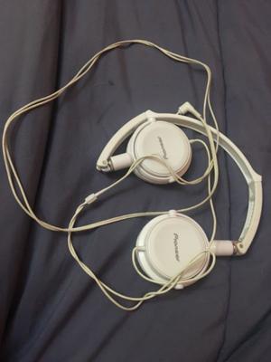 Auriculares Pioneer blancos