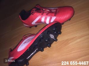 Liquido Botin umbro cpo striker talle 43