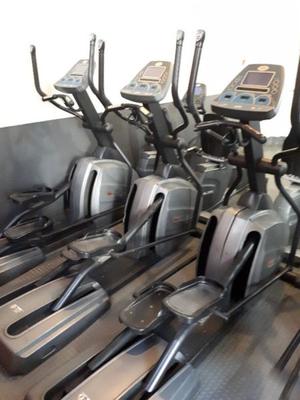 Lote de 4 Elipticos Johnson y 1 Technogym