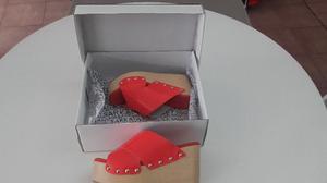 Suecos Sarkany cuero rojo