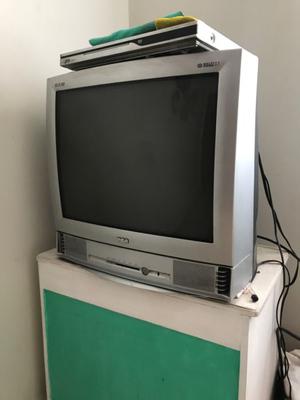 TV RCA caja