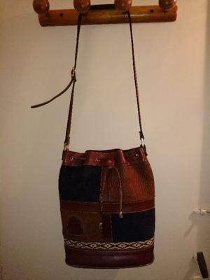 Cartera Cuero Marron Y Carpincho Combinado Azul Y Marron