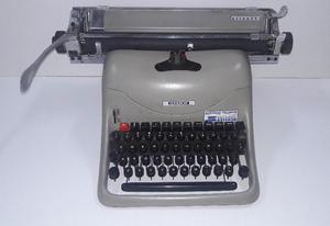 Máquina De Escribir Olivetti Lexikon 80