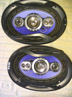 Vendo dos parlantes para auto nuevos $ 800