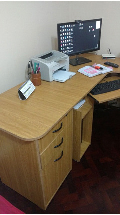 escritorio esquinero de madera