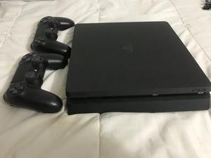 Ps4 Slim 500gb, 2 Joystiscks,como Nueva, Pocas Hs De Uso!!