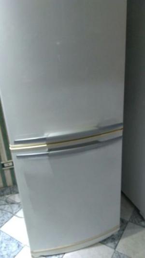 WHIRLPOOL TOP GAMA IMPECABLE REMATO