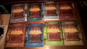 Libros troquelados de Narnia con muñequitos