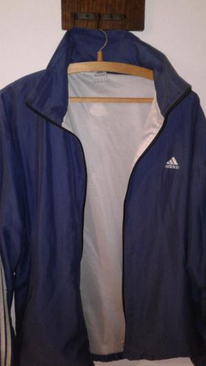 Campera adidas impecable