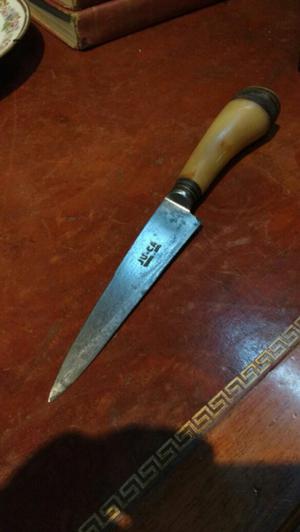 Cuchillo Juca antiguo