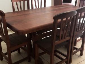Juego d mesa con 6 sillas