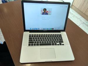 Macbook Pro 15" i7 Ram 8gb HD 500gb. Late 