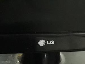 Monitor LG. de 23 ". muy bueno $ hoy