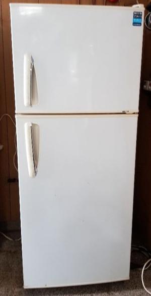OFERTA!!. Heladera PHILCO 369S con freezer no frost (usada y