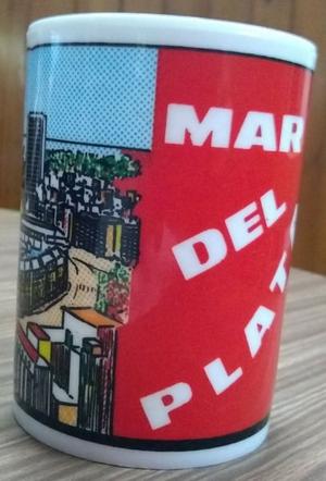 DOS VASOS DE PLASTICO DE MAR DEL PLATA - MUY LINDOS!!