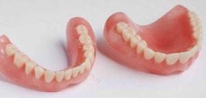 Prótesis Dentales Acrílicas y Flexibles, Reparaciones