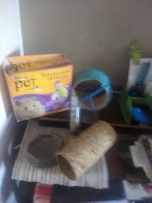 Vendo accesorios para roedores (erizo,hámsters,ardillas)