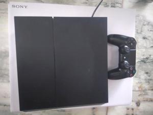 Play station 4 Ps4 con jostick y 5 juegos $