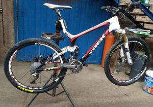 TREK TOP FUEL CARBONO R 26