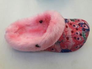 sueco crocs pantuflas invierno con tela de peluche