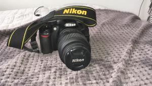 Cámara réflex Nikon profesional D