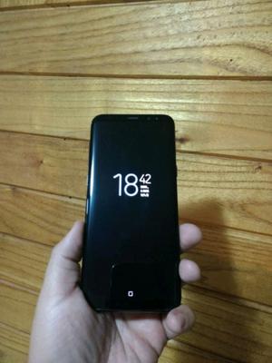 Samsung S8 Plus 64gb sin detalles y funda Clear View Flip