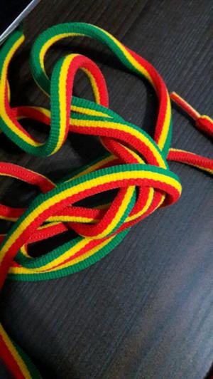 cordones de colores