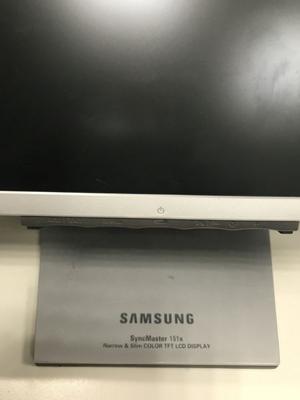 Monitor lcd de 15 pulgadas Samsung 151x