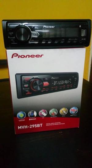 SE VENDE STEREO PIONNER