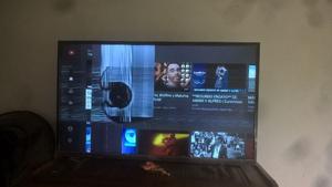 smart tv 43 4k hyundai pantalla rota
