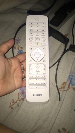 Smart tv Philips full HD 40” 3D