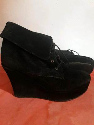 Zapato negro. T.40