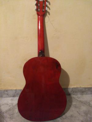 Guitarra criolla usada