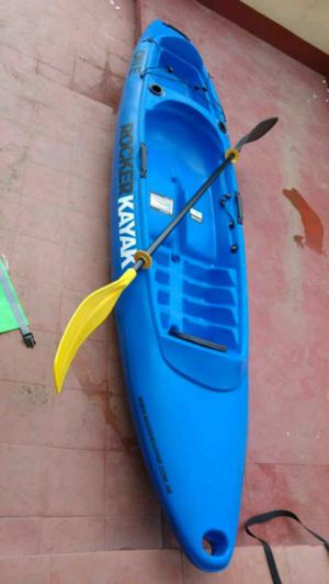 Kayak con remo y ancla