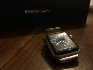 Apple Watch Serie 2 Nike completo en caja