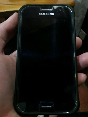 Samsung J1 Ace Buen Estado con fundas y Vidrio Templado