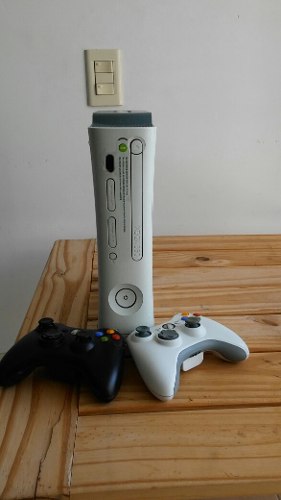 [venta Urgente] Xbox 360 Slim 2 Joystick + Juegos Originales