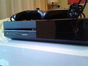 Consola Xbox One 500gb - 2 Joystick - 1 Juego Fisico.
