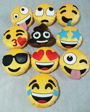 Almohadones Emoji  Unicos!! 35 Cm. Micropeluche Bordado