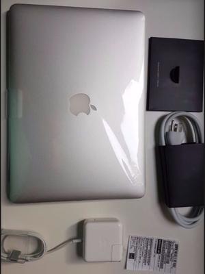 Macbook air 13.3 modelo  impecable!