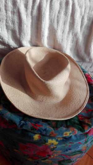 Sombrero marca Cardón