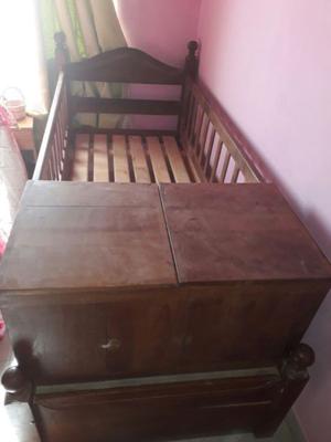 Vendo cama cuna de algarrobo