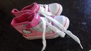 Vendo zapatillas nuevas Hello Kitty