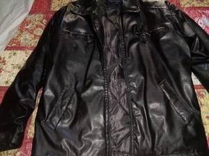 Vendo campera de hombre semicuero marca Monticello talle 50