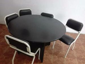 Mesa con 5 sillas