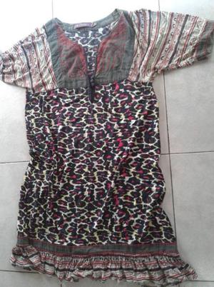 VENDO VESTIDO MANGAS CORTAS “RAPSODIA”, DISEÑO HERMOSO.